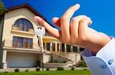 通过朋友介绍买房，付清42.5万房款后却没有拿到房！血泪教训告诉你：买房一定要找中介的13个理由！